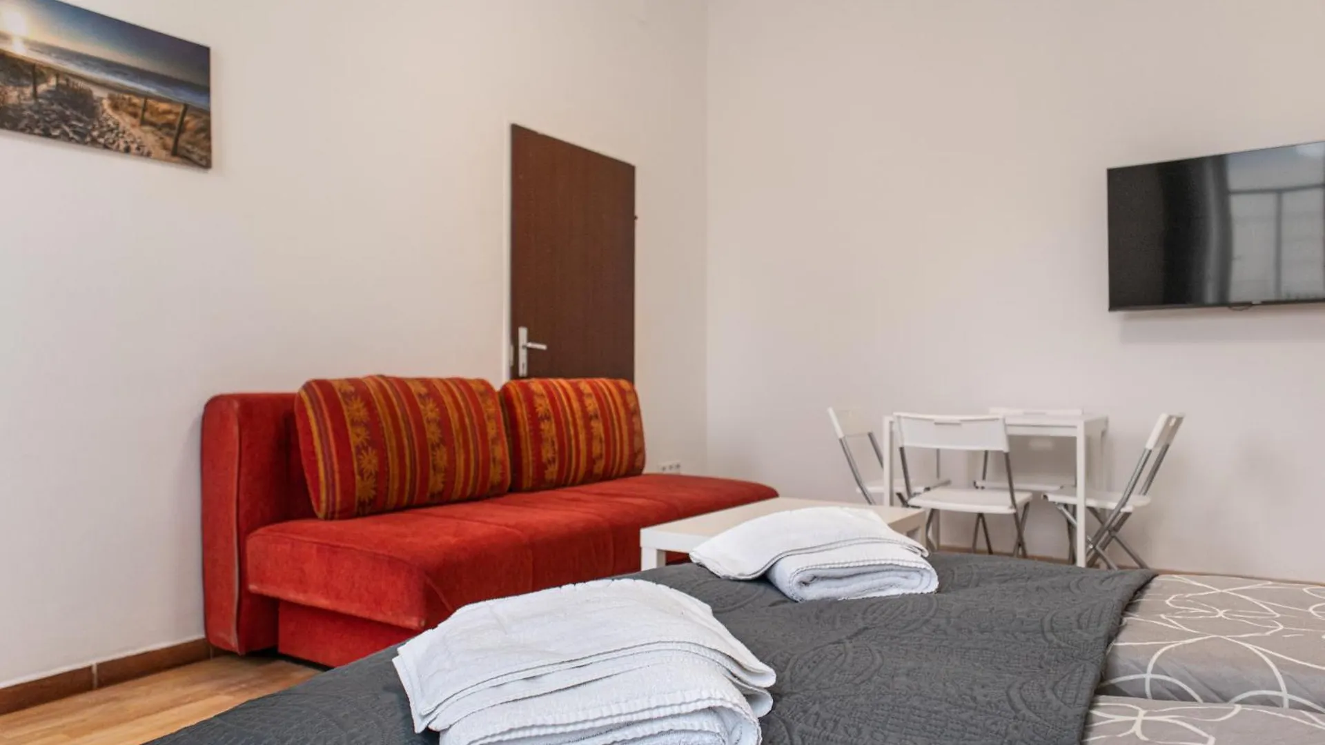Apartment Homelike 2Br Apt. @Millenium Tower/Danube River Vienna Austria