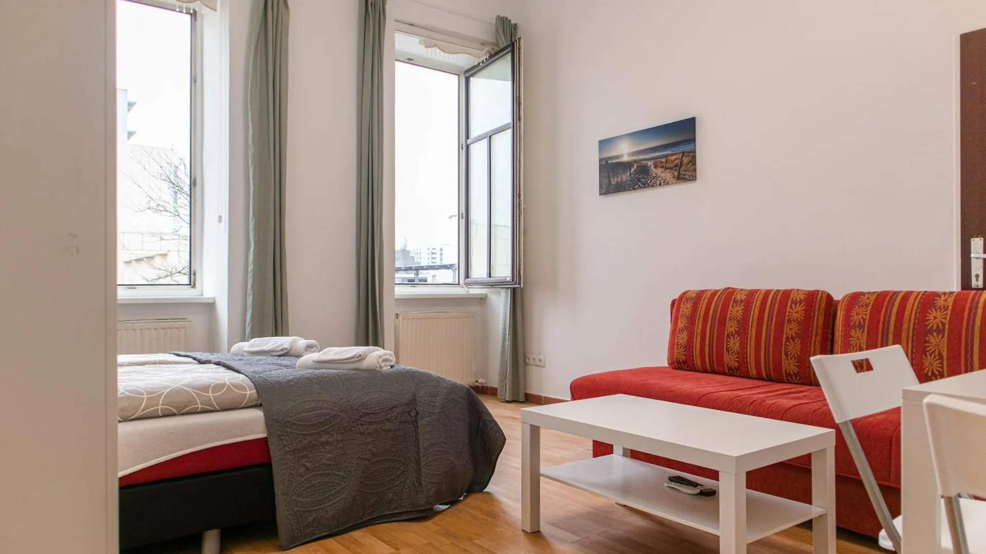 Apartment Homelike 2Br Apt. @Millenium Tower/Danube River Vienna